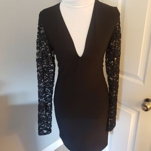 🏝3for$25 Lil Black Low Cut Dress